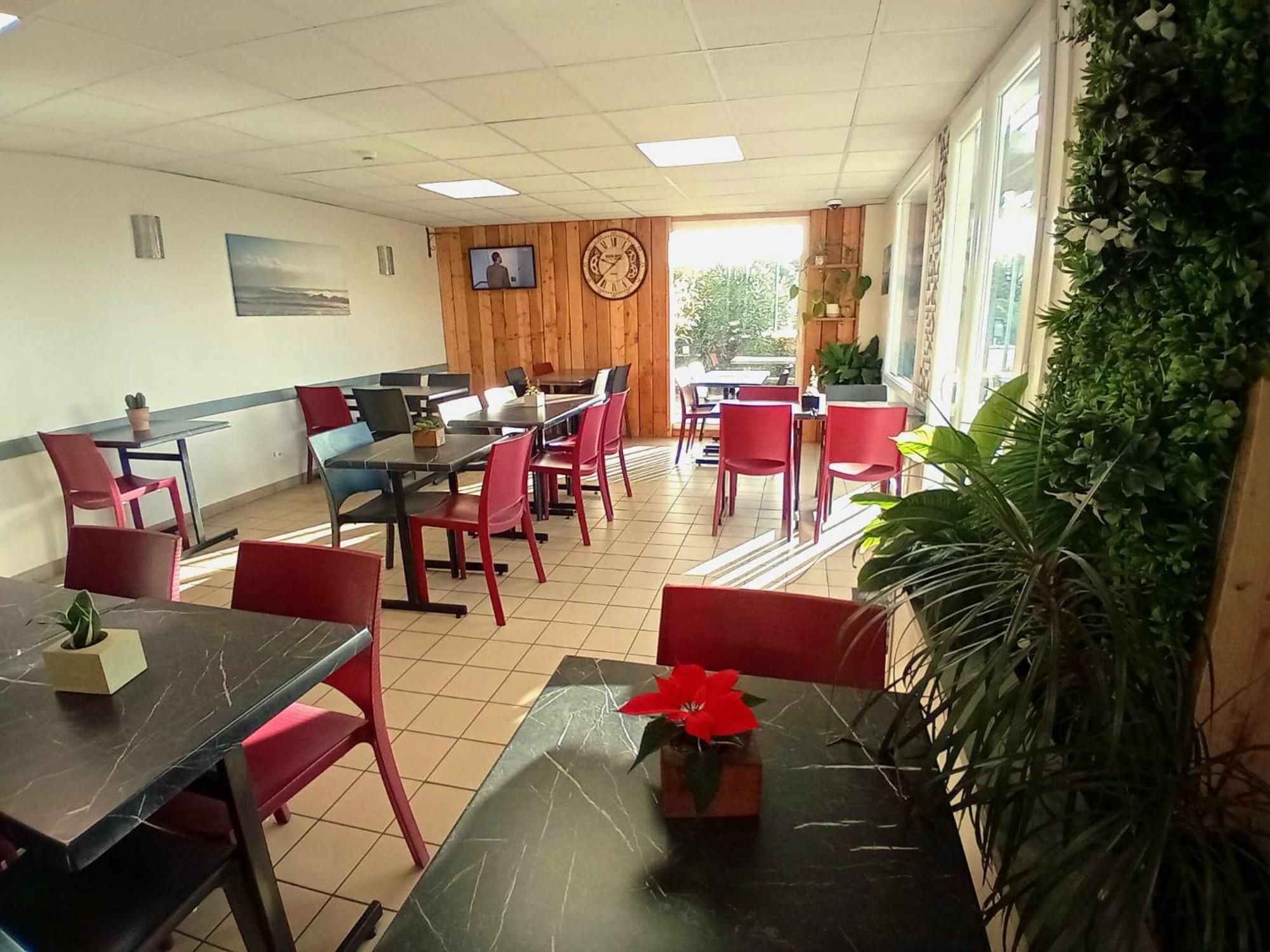 FastHotel Montpellier Ouest Saint-Jean-de-Védas Esterno foto